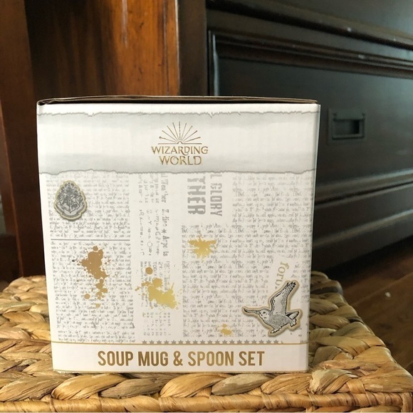 Harry Potter ceramic Cauldron Soup Mug & Spoon set - Picture 2 of 5